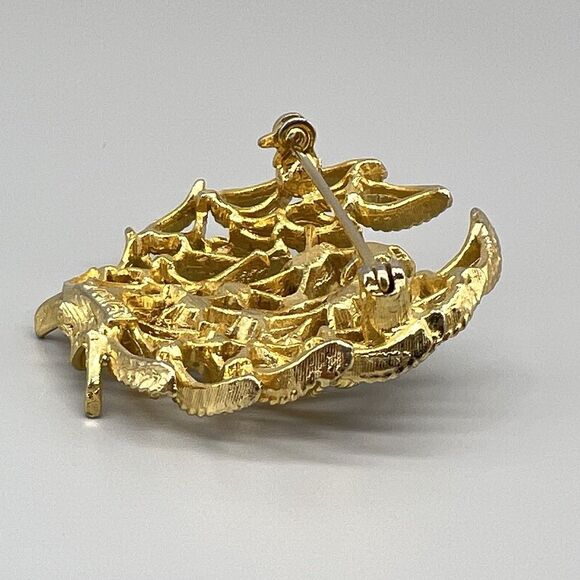 Vintage LISNER Laurel Wreath Brooch Pin Blue AB Rhinestone Gold Tone 60s Signed - Picture 11 of 15